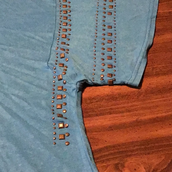 Top - Picture 3 of 5